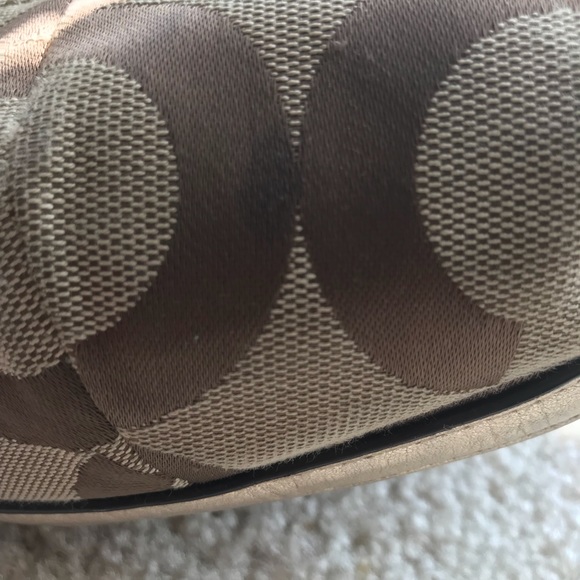 Coach Purse - Picture 4 of 8